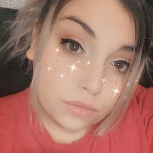 Meet your Posher, Brittney